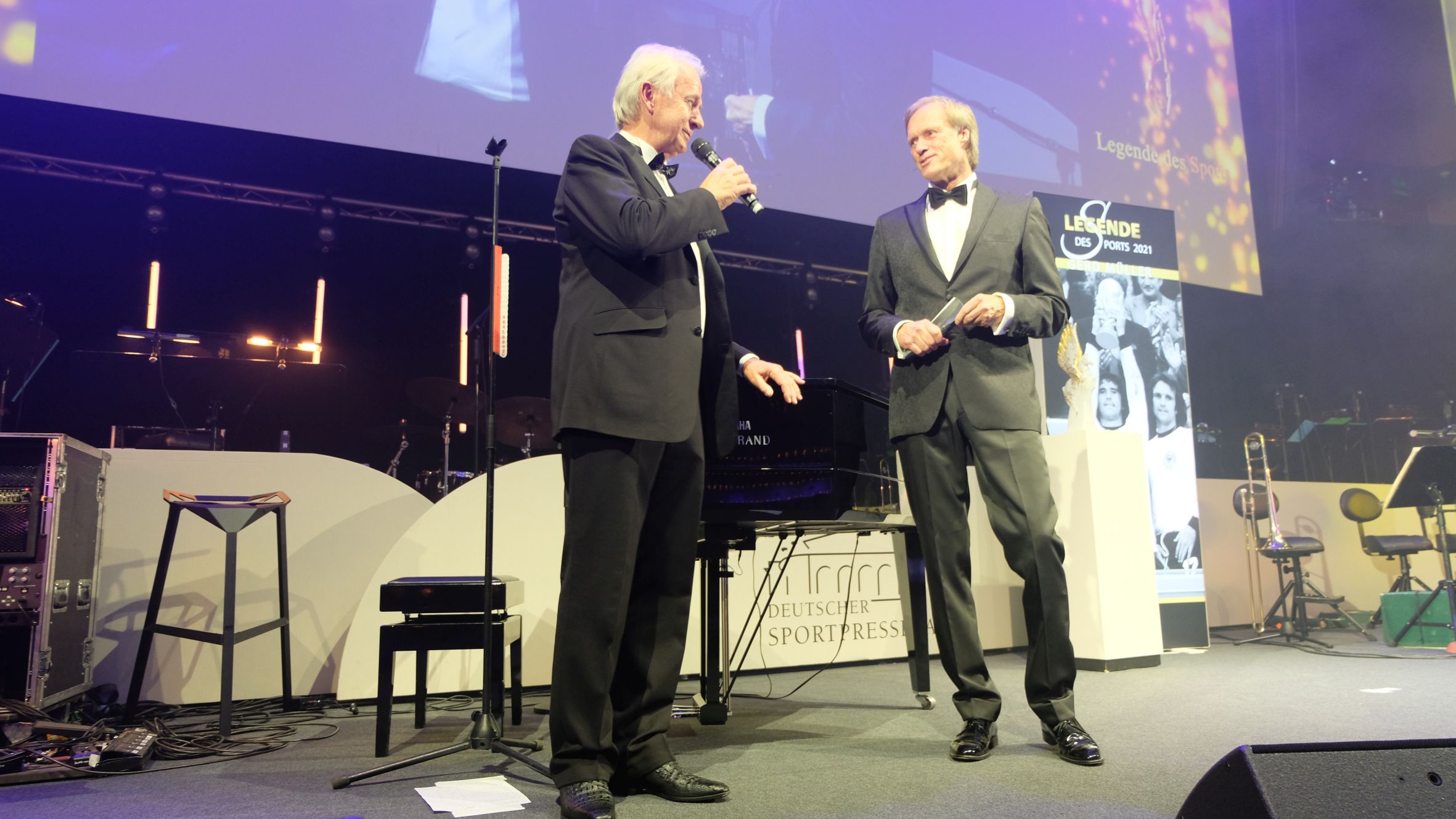2021-11-06 Sportpresseball179
