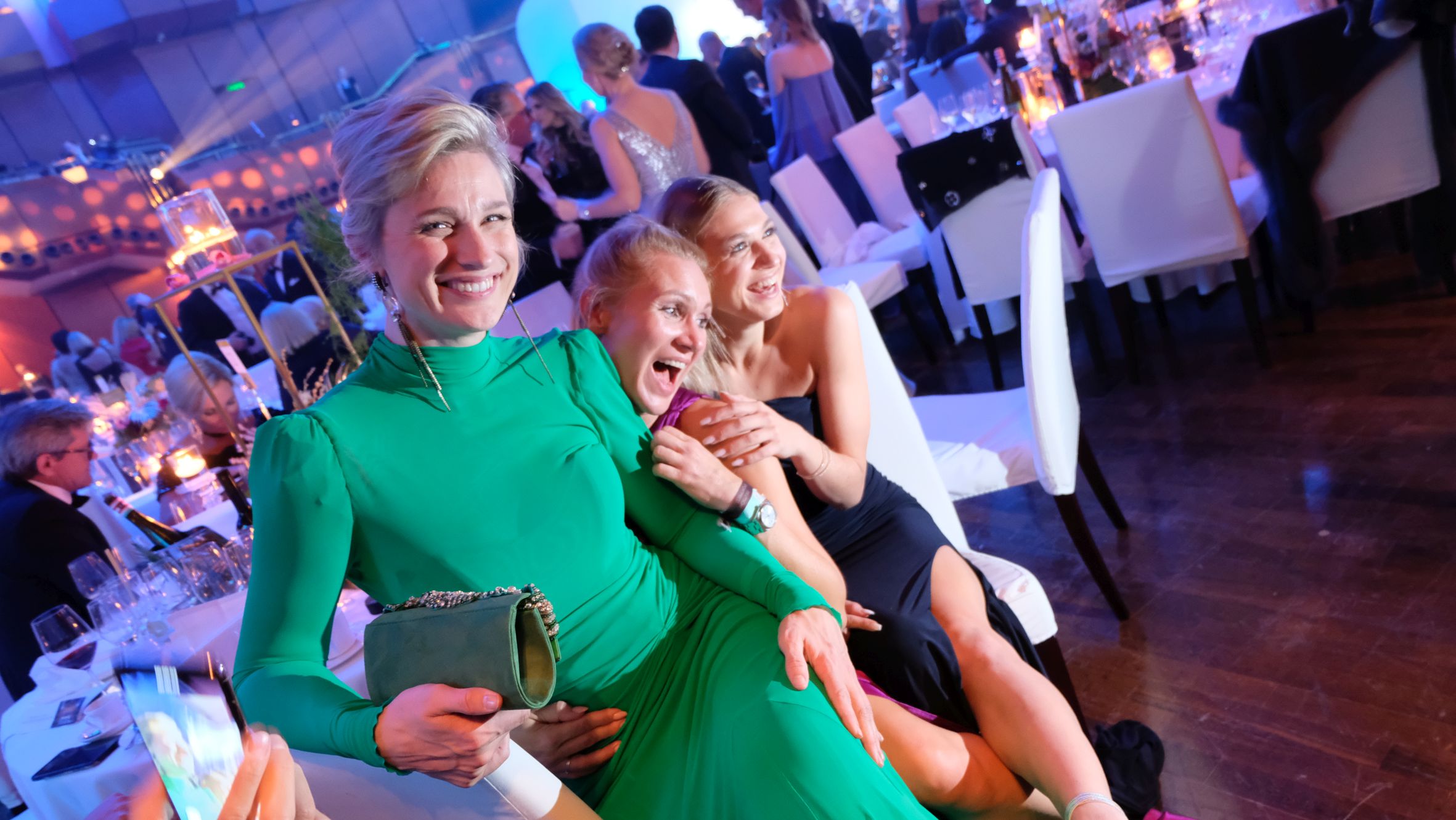 2021-11-06 Sportpresseball187