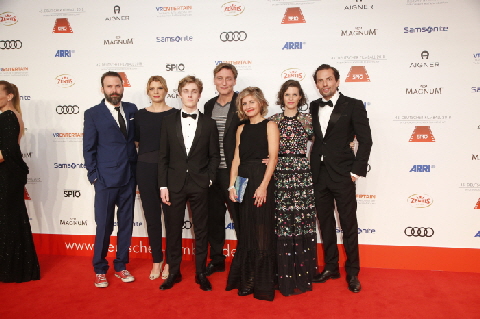 Team von "Dark": Baran bo Odar, Jrdis Triebel, Louis Hofmann, Oliver Masucci, Justyna Muesch, Jantje Friese, Quirin Berg