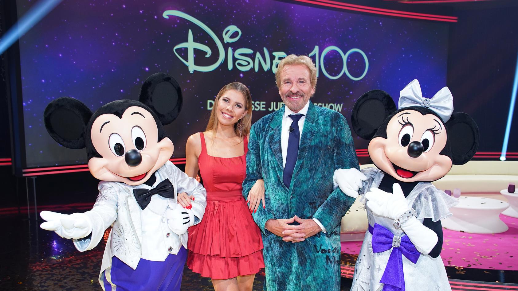 victoria-swarowski-und-thomas-gottschalk-moderieren-disney-100-die-groe-jubilaumsshow-bei-rtl